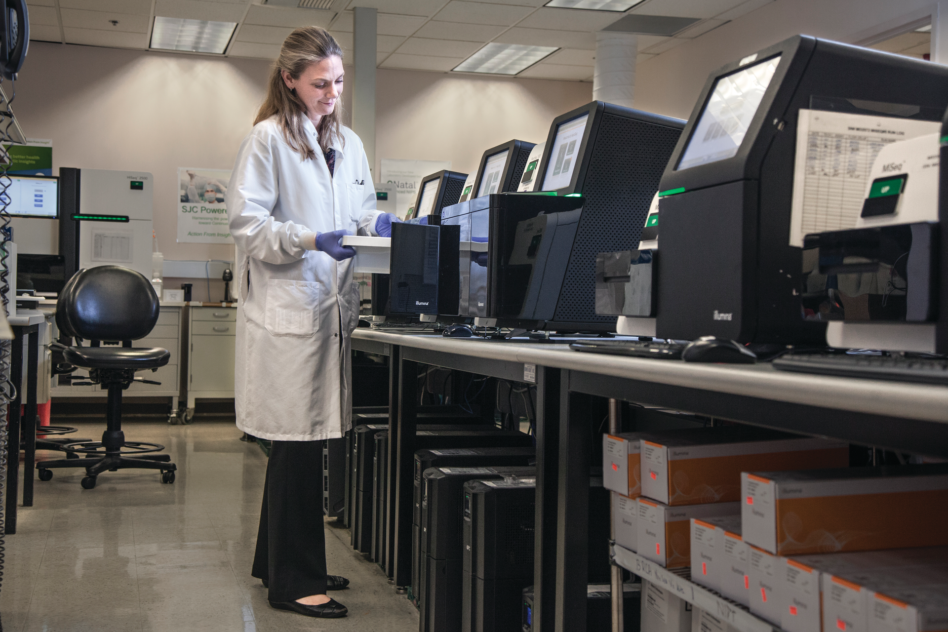 Laboratorian conducting NGS at Quest Diagnostics Nichols Institute at San Juan Capistrano, CA. Image courtesy of Quest Diagnostics.