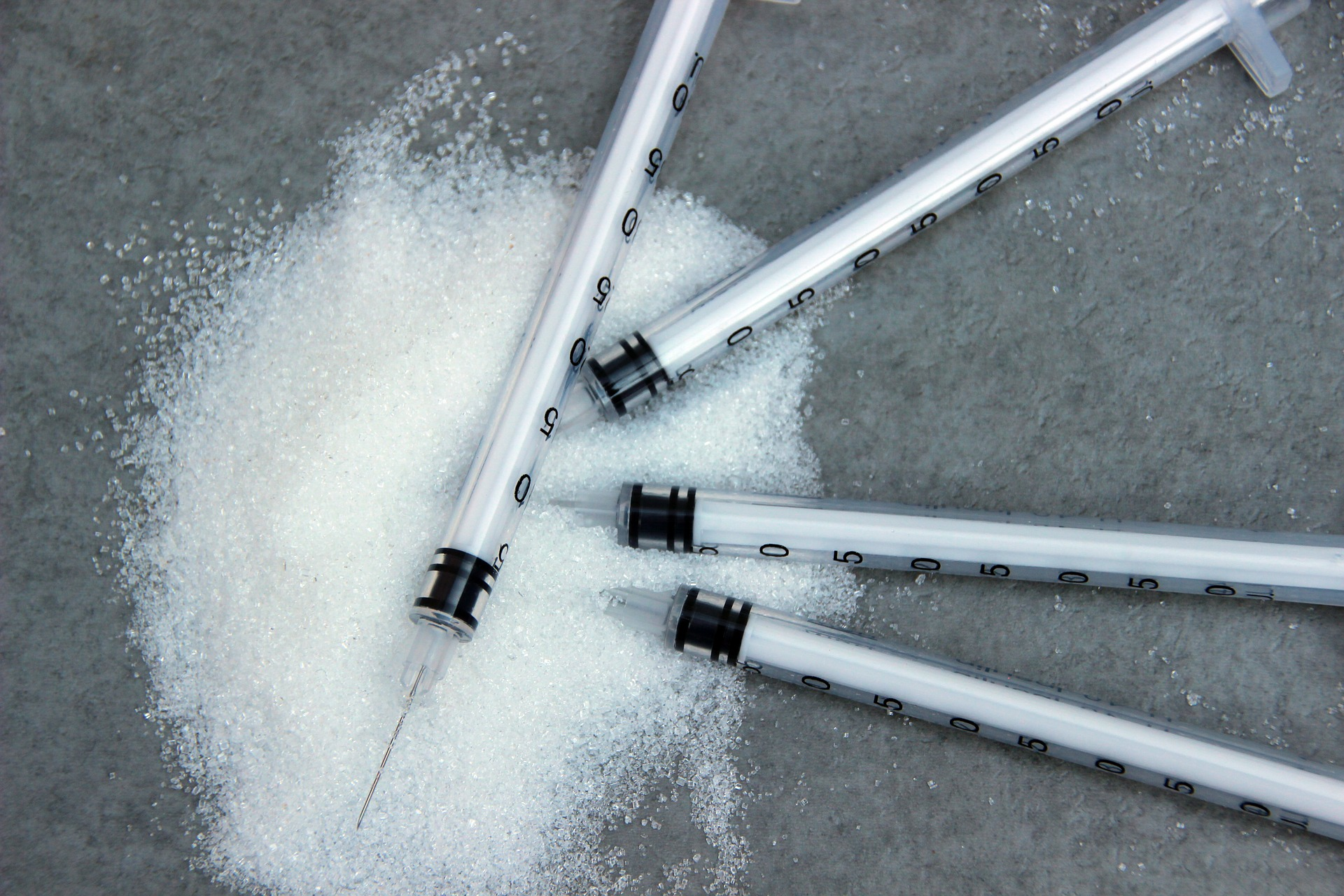 Syringes In Sugar Image By Leo 65 From Pixabay 613a10a79a496