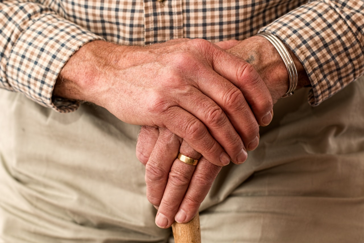 Pexels Elderly Hands Pexels Pixabay 33786 623b33e77197b