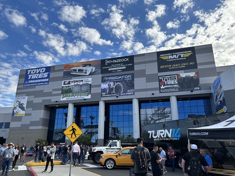 1222_SEMA_Show_feature_main_spread_photo