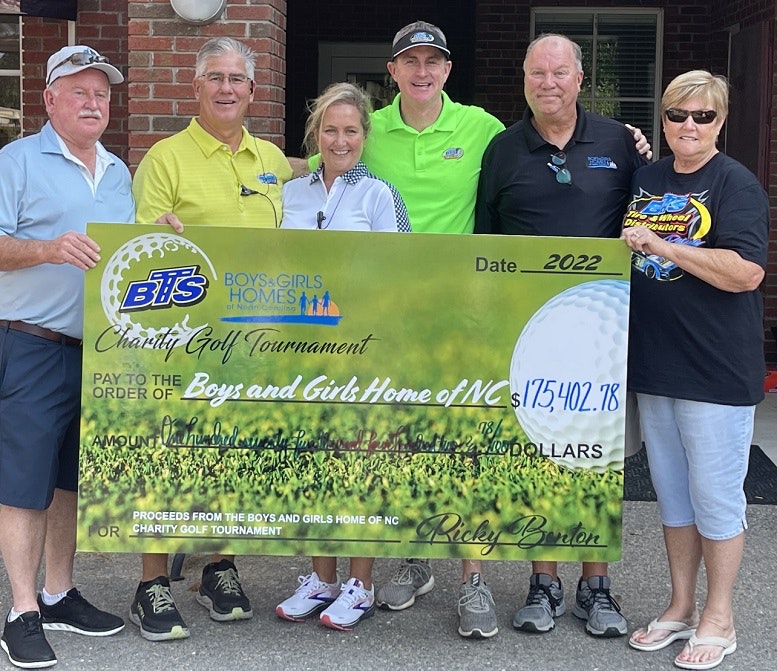 1672944678255 Blackstire2022golf1web