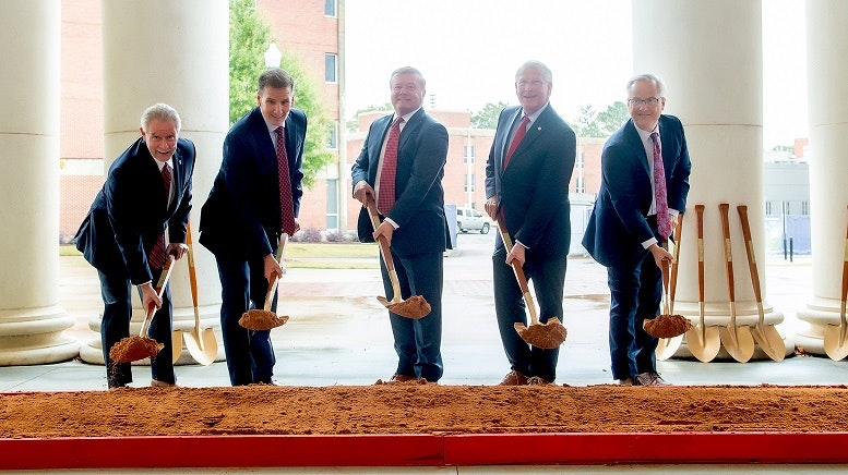 1672952046333 Olemissduffstemcenterweb