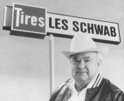 1673022128116 Schwabphotowithsignbw 1673022128116 Schwabphotowithsignbw