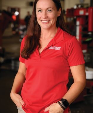 1673022765515 Whitneymoore 315x382a