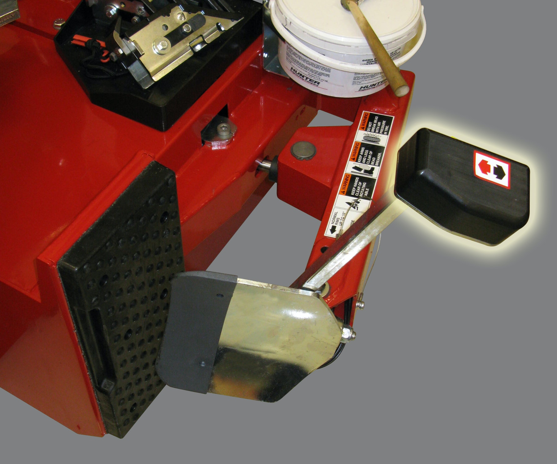 1673035047283 Huntertcx575tirechangerwithenhancedbeadloosener