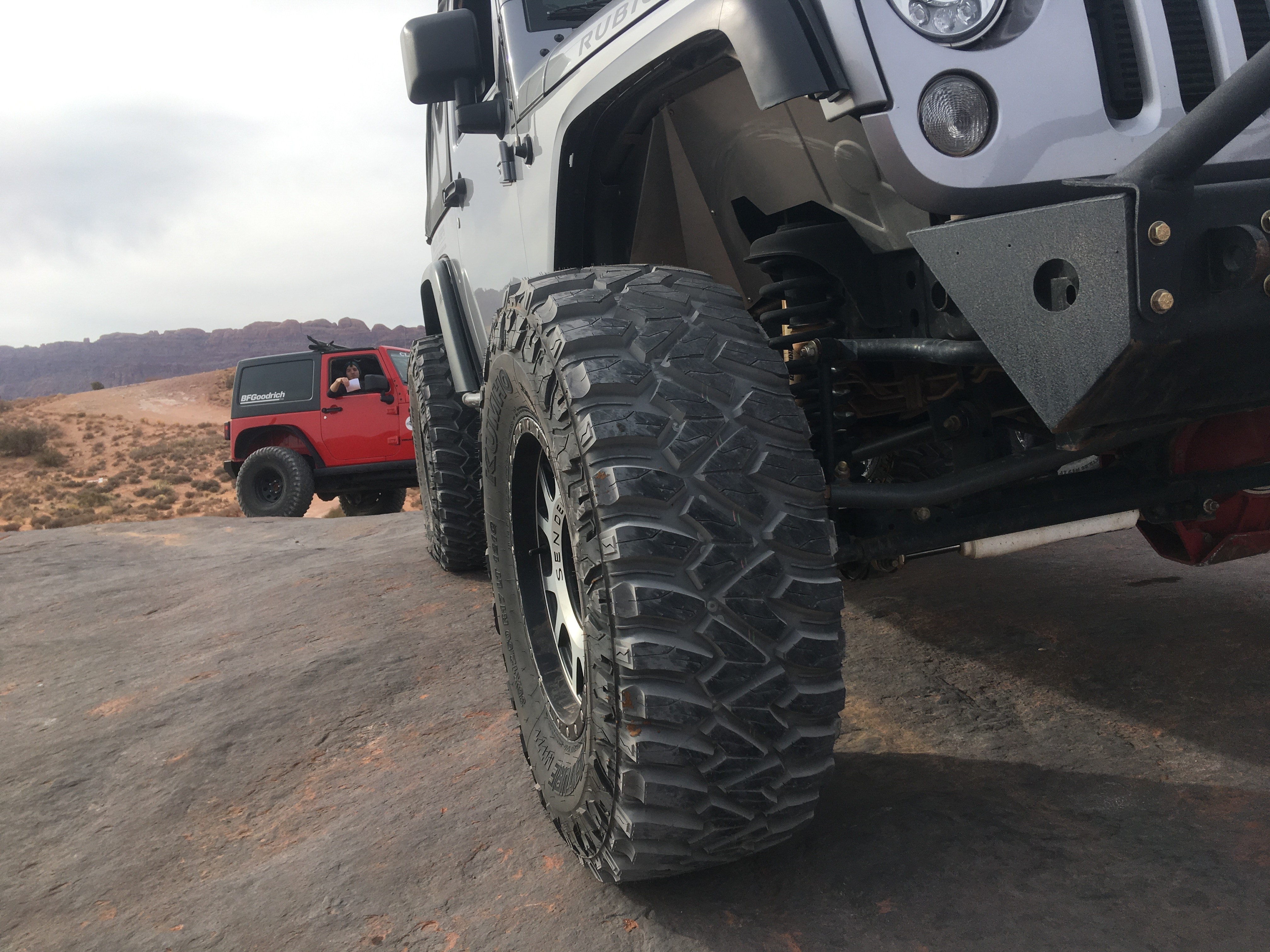 1673038721145 Kumholaunchesaggressivemudterraintire