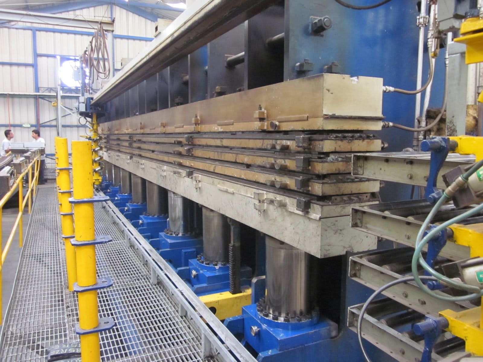 1673040967879 Continentaltriplesflattreadproductioninmexico