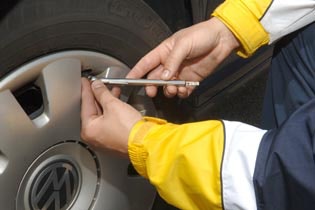 1673045892916 Californiadealerswillbeforcedtocheckairpressure