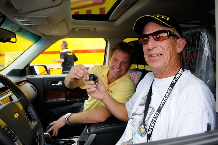 1673046747727 Brucewinntakeshomefoosefordflexinpirelligrandampromotion