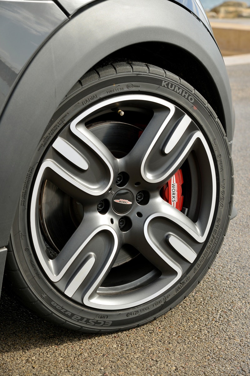 1673047347710 Kumhotiresoeonbmwsminijcwgp