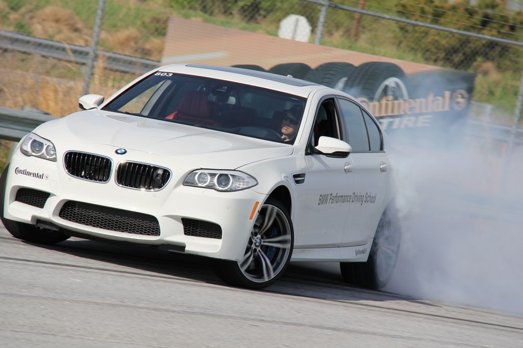 1673048394591 Guinnessworlddriftrecordsetoncontinentaltires