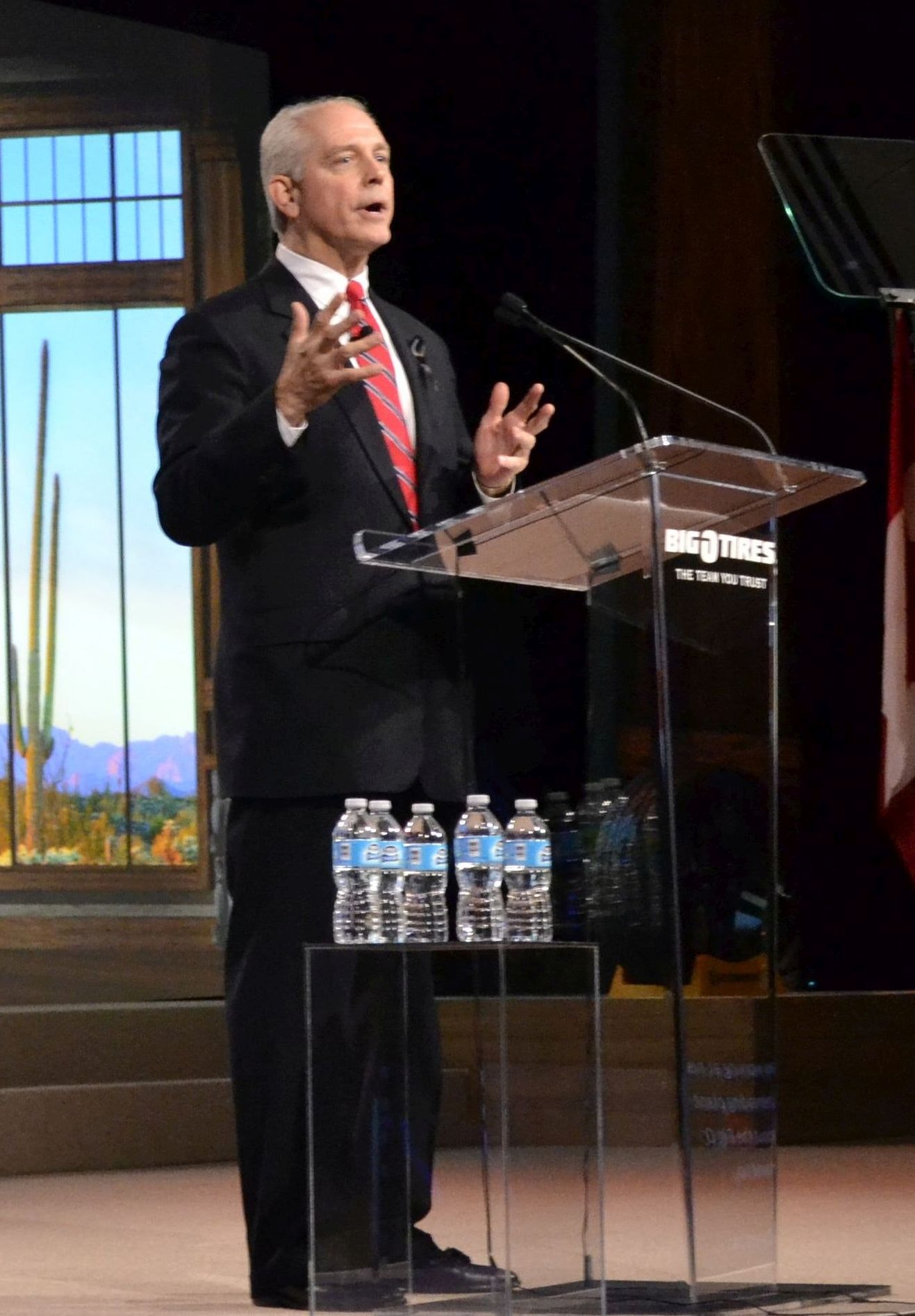 1673299272559 Bigotirescelebratesmoresalesandmorestoresatannualconvention