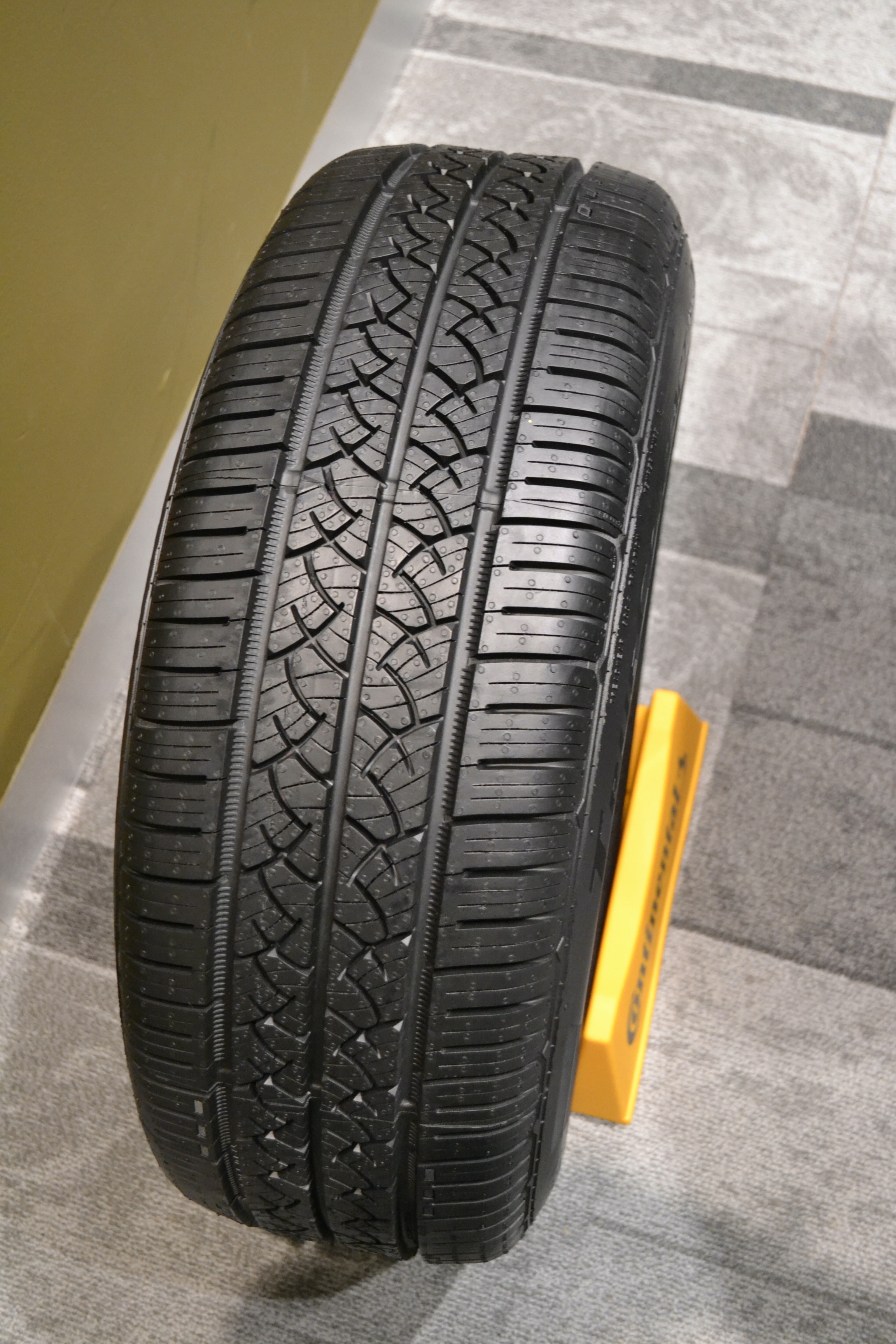 1673318863472 Contitellsitsgolddealersabout2nextgenerationtires