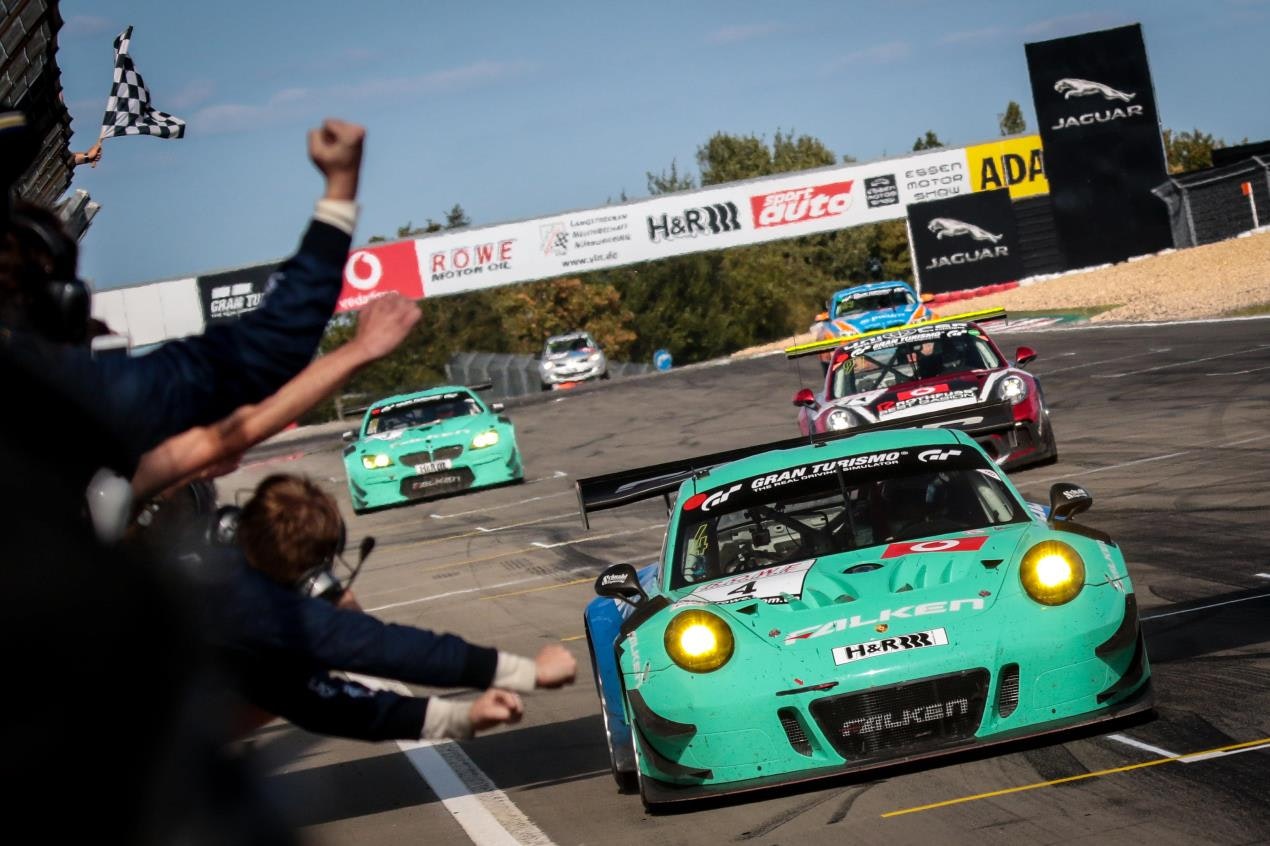 1673319573534 Historicdoublewinfalkenporscheandbmwfinish12