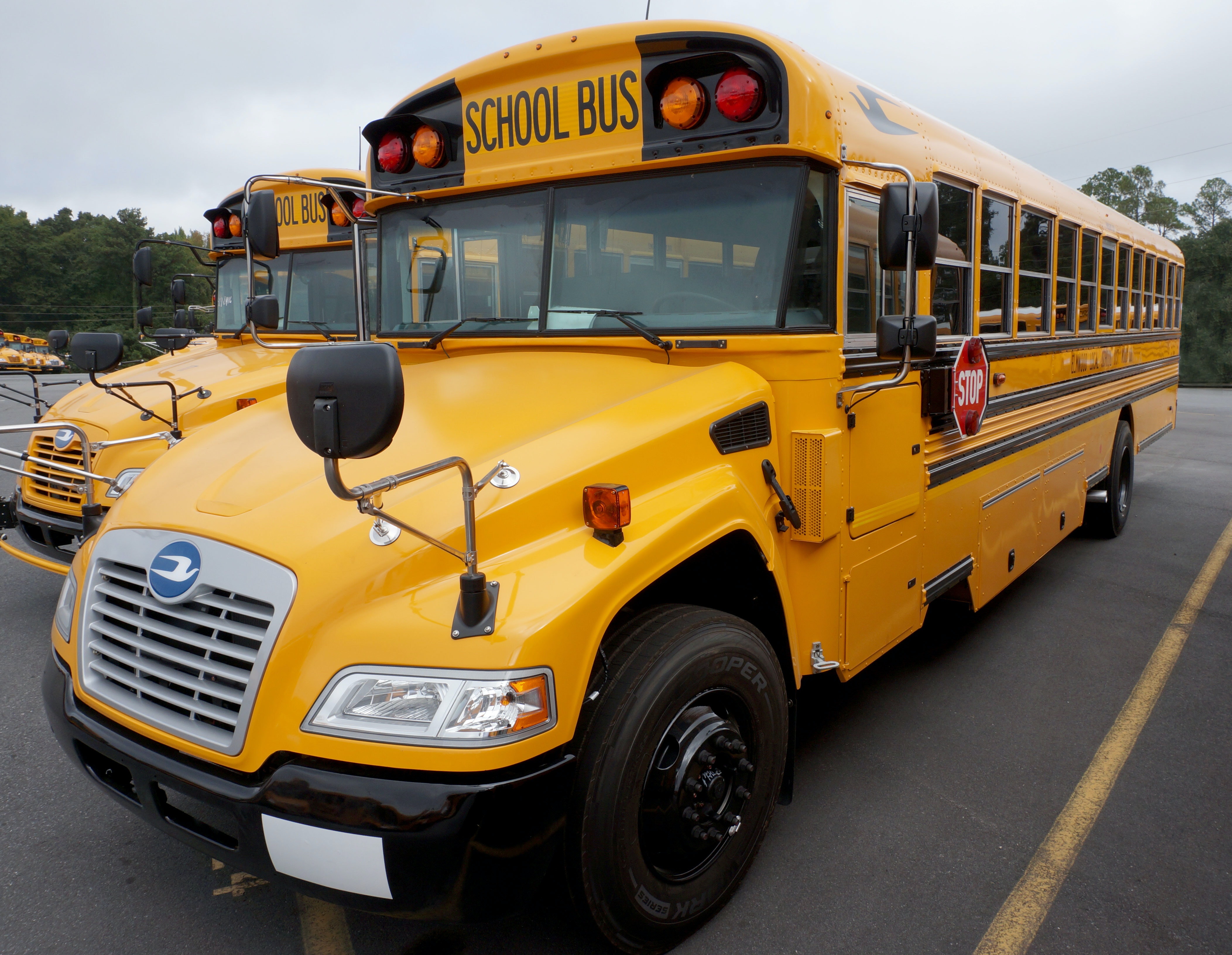 1673319715353 Cooperisoetireonbluebirdschoolbuses