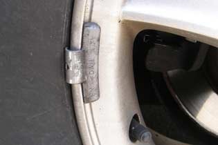 1673371921261 Nytakesabigsteptowardbanningleadweights