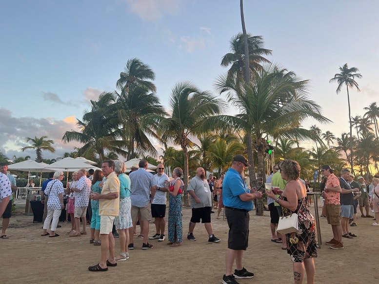 1675271915378 Pointsdealersonbeachweb