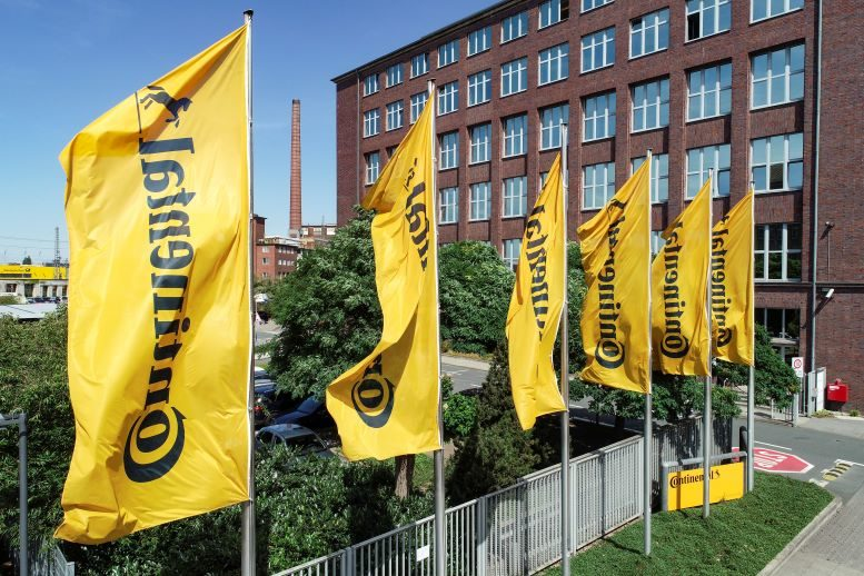 Continental AG expects its tire division to post sales of 14.5 billion euros to 15.5 billion euros this year.