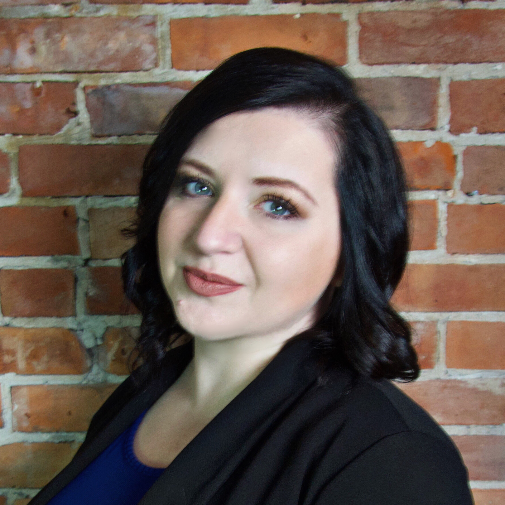 Nicole Swallow 65393f0b68721