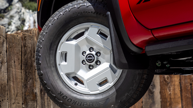 The all-terrain Dynapro AT2 will be provided in size 265/70R17 and the premium, all-season Dynapro HT will be supplied in size P265/70R16.