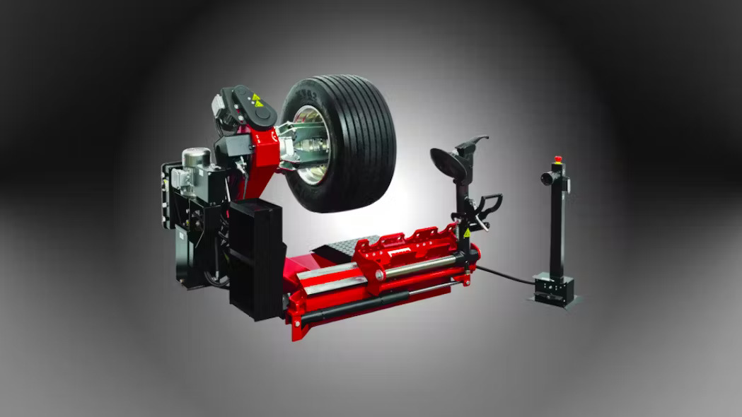 The CHD 6330 is a compact heavy-duty tire changer that&rsquo;s designed for shops with moderate to high volume and features jaw-style clamping.
