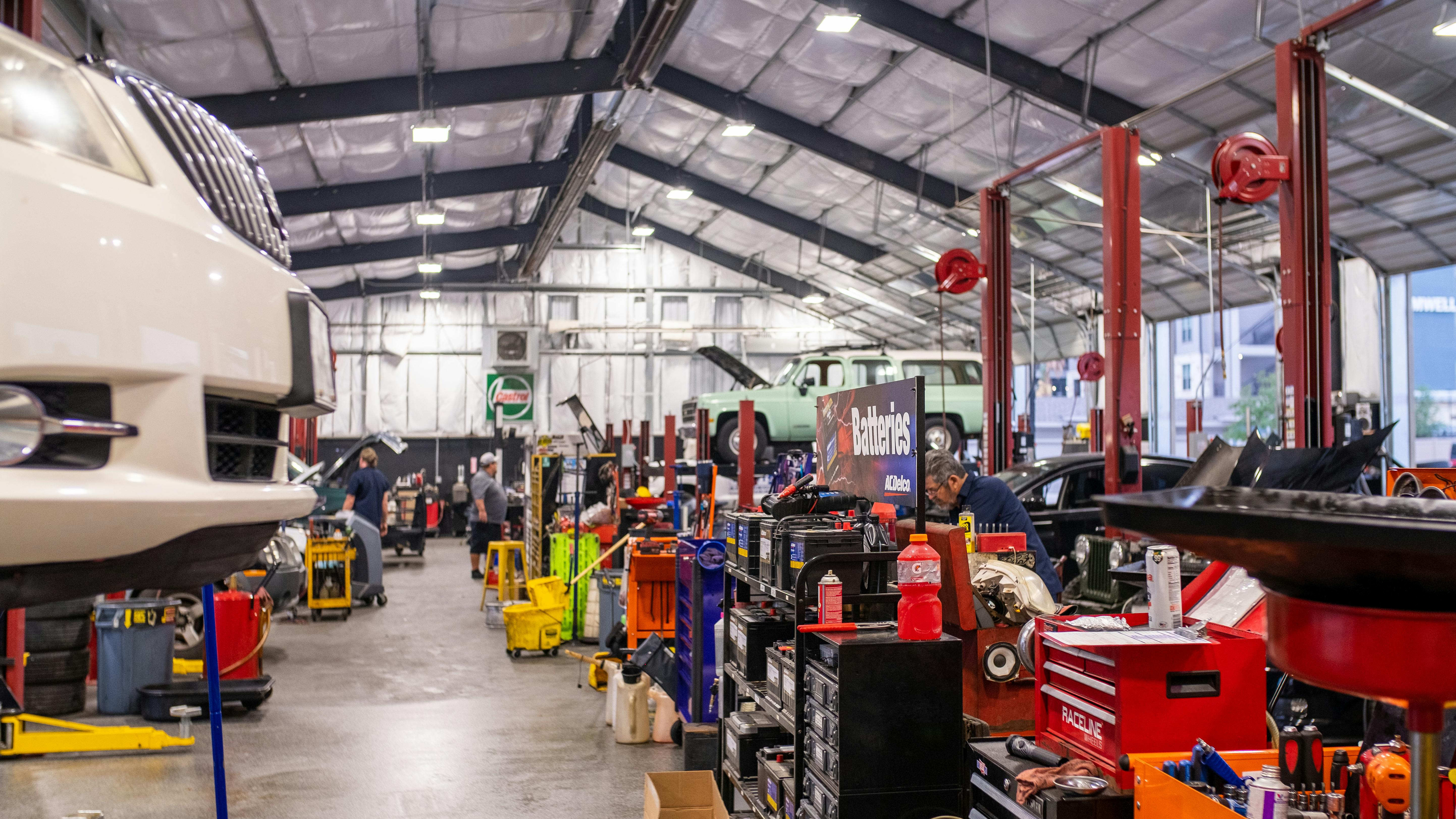 Sun Auto Tire & Service Inc. has rolled out a new program for fleets.