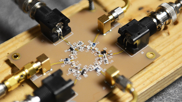 The circulatorrsquos design is based on commonly used integratedcircuit materials including gold copper and silicon which makes it easier to integrate into the circuit boards of current communication devicesImage courtesy of the Cockrell School of Engineering