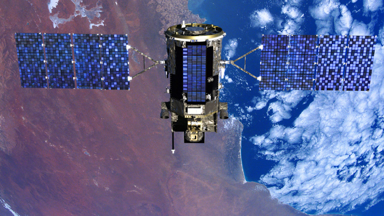Making Invisible Antennas For Satellite Solar Panels Microwaves Rf