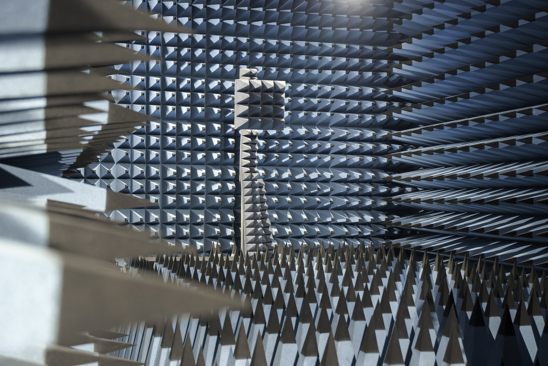 Fraunhofer_Antenna_Hall