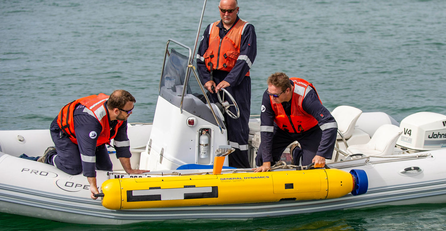 The redesigned Bluefin-9 UUV