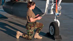 2. By using handheld network analyzers, military personnel can capture signals of individual systems via the direct-coupled method. 2. By using handheld network analyzers, military personnel can capture signals of individual systems via the direct-coupled method.