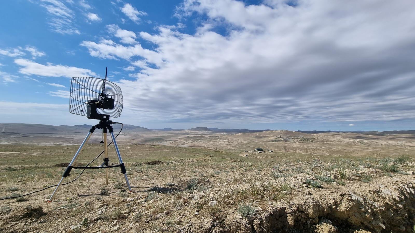 The Creo-ADL communications system employs SDR technology with encrypted voice and communications to operate securely in hostile environments.