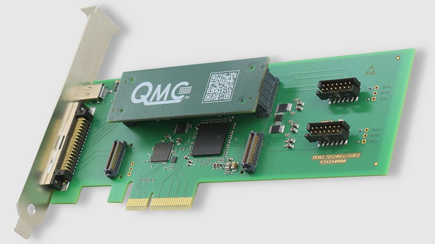 QMC mezzanine module mounted on a PCIe board.