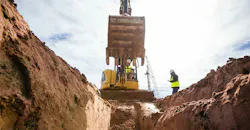 caterpillar-dirt-promo caterpillar-dirt-promo