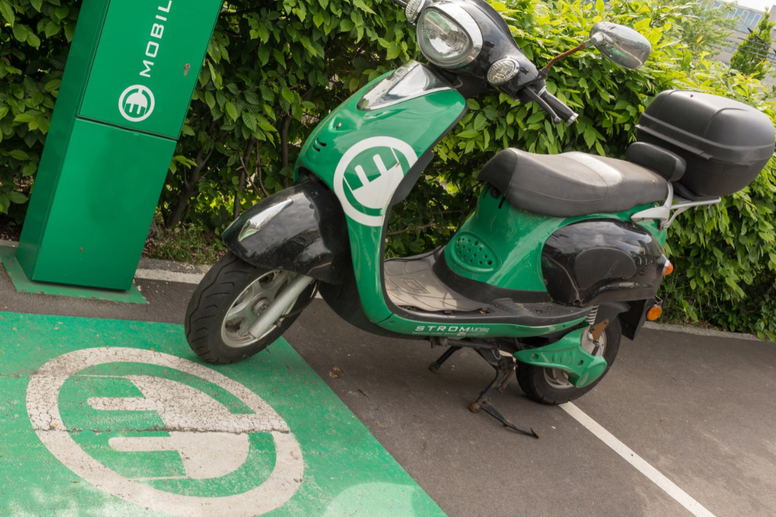 Sakuu&rsquo;s unique new 3D printing process for solid-state batteries will unlock the mainstream adoption of EV and e-mobility vehicles by solving the previous issues of cost, performance, sustainability, and range