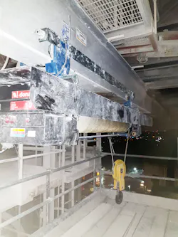 Wire-rope hoist in final position after installation and test. Wire-rope hoist in final position after installation and test.