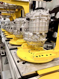 Pallet and adapter. Pallet and adapter.