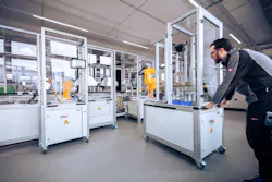 The mobile assembly modules can be docked manually and are immediately ready for operation. The mobile assembly modules can be docked manually and are immediately ready for operation.