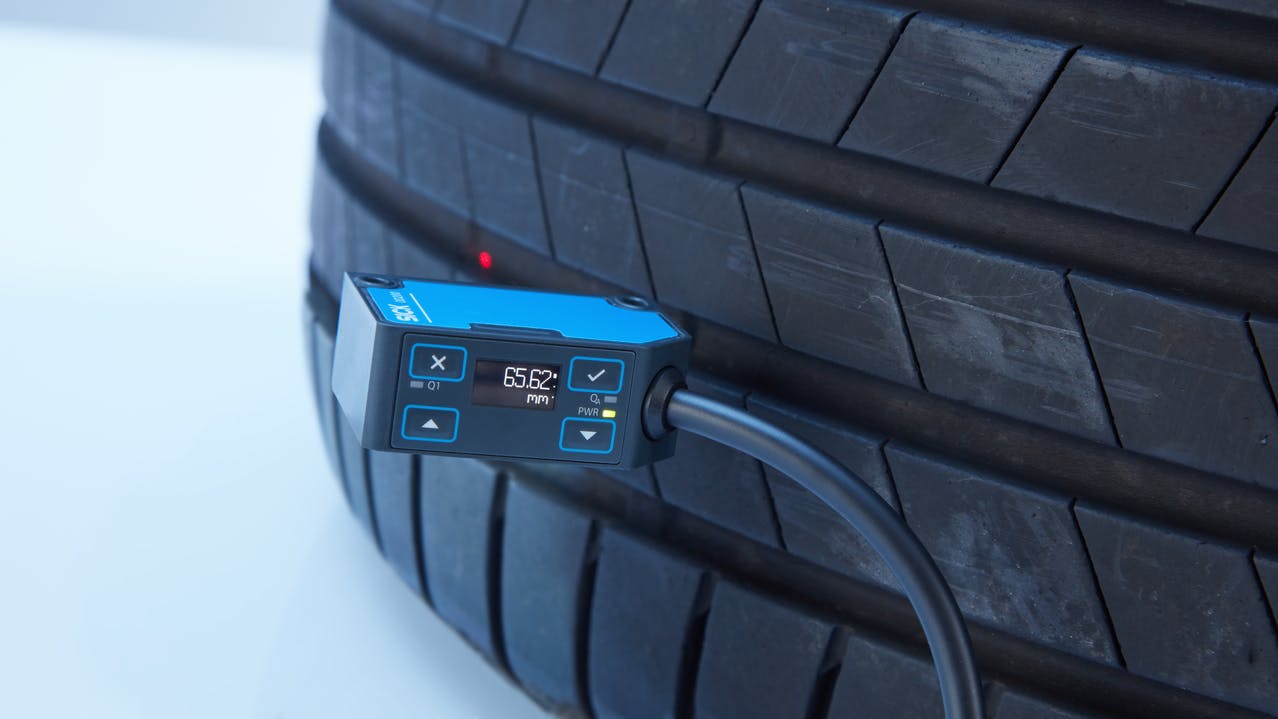 OD200 Displacement Sensor Delivers Accurate Results on Dark Surfaces