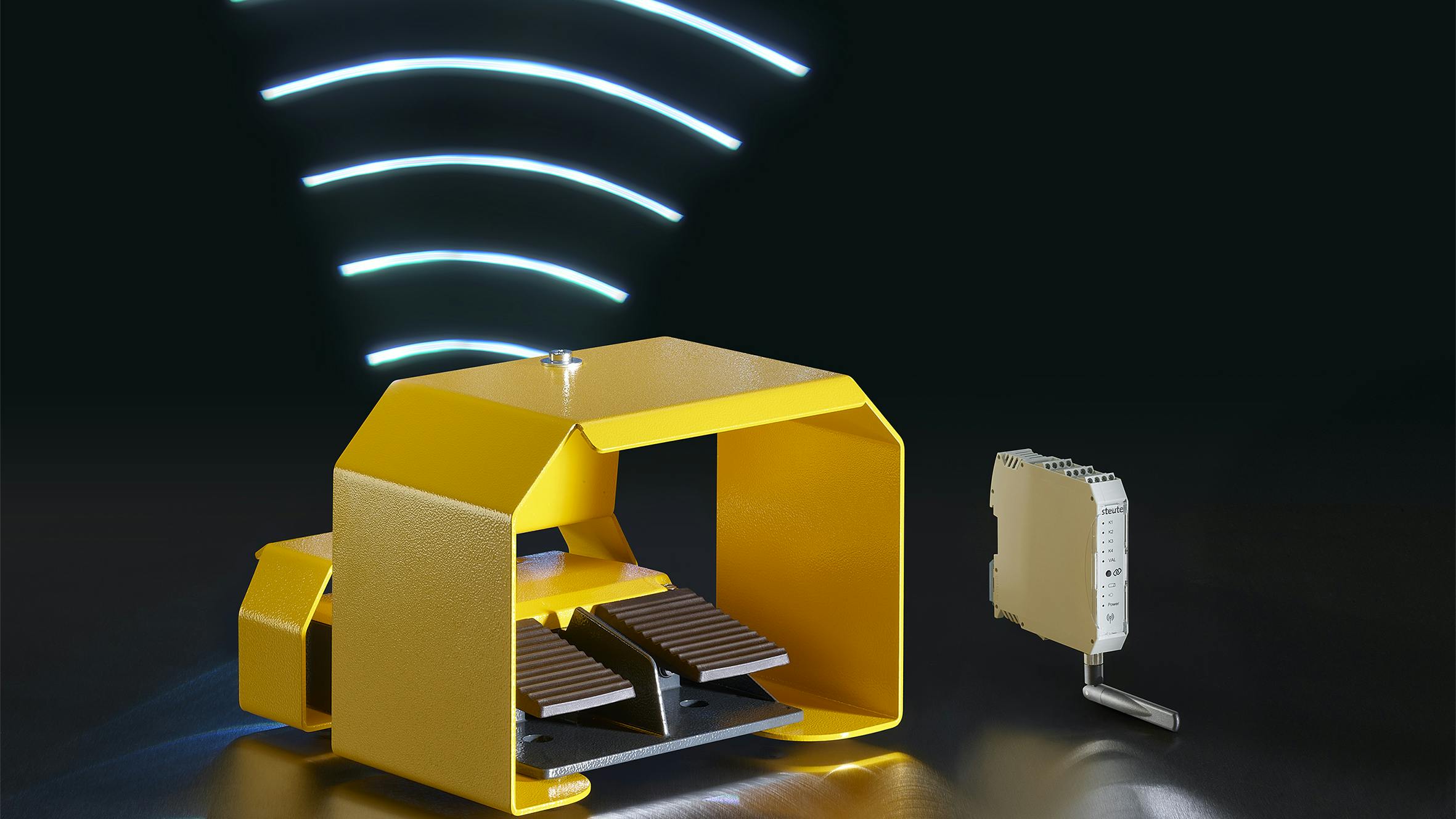 RF GFS 2 XL Wireless Foot Switch Offers Extra-Large Protective Shield