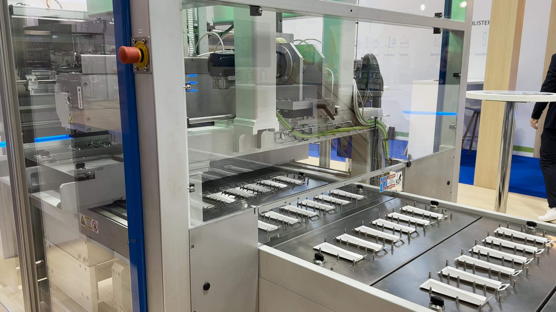 Close-up of the CABLIblue 870 Blister System