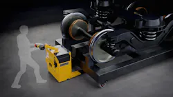 MasterHandler moving an engine. MasterHandler moving an engine.