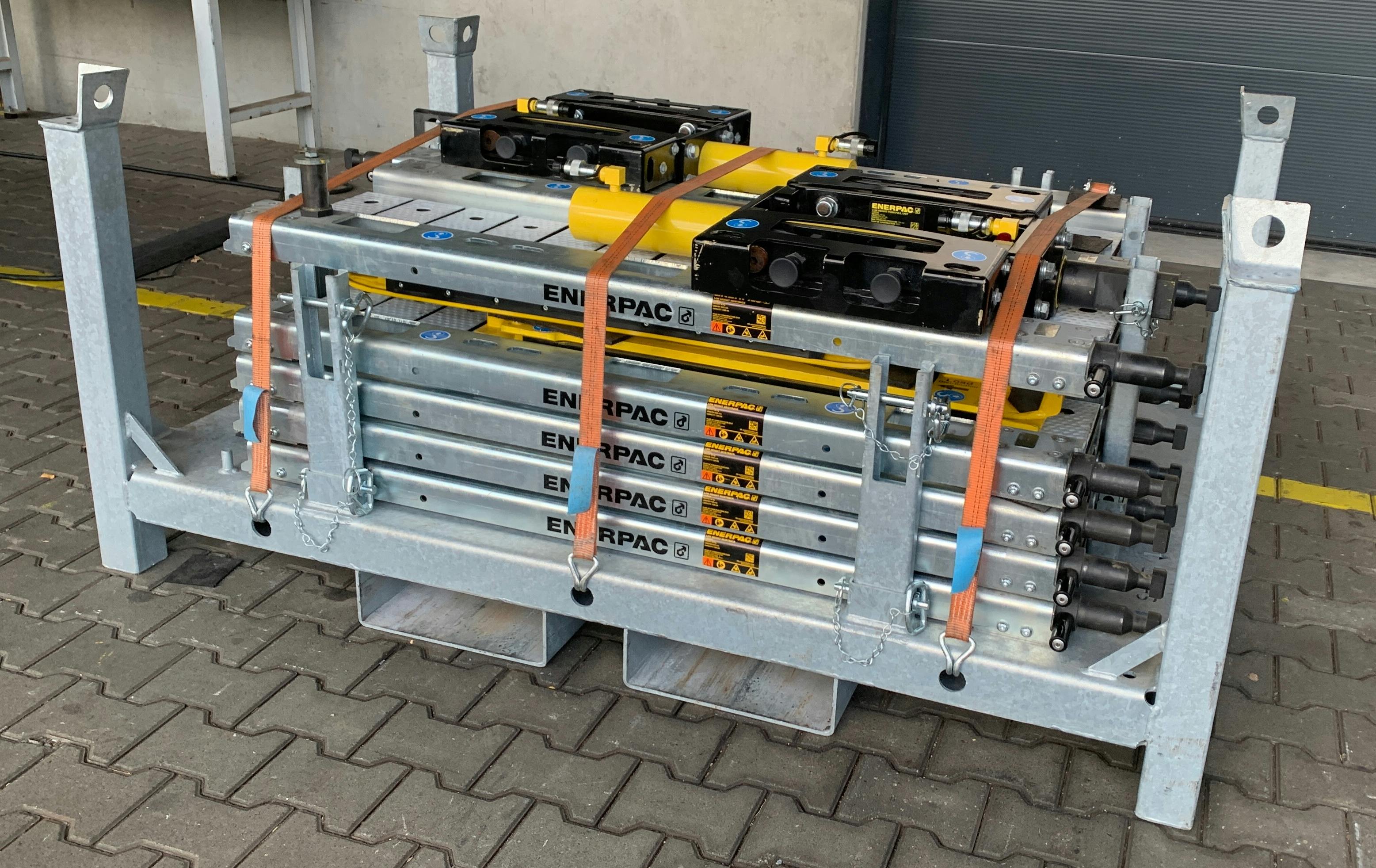 Enerpac LHS4-2 Skidding System Handles Loads Up to 400T