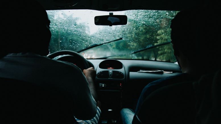 1672949775110 Windshield