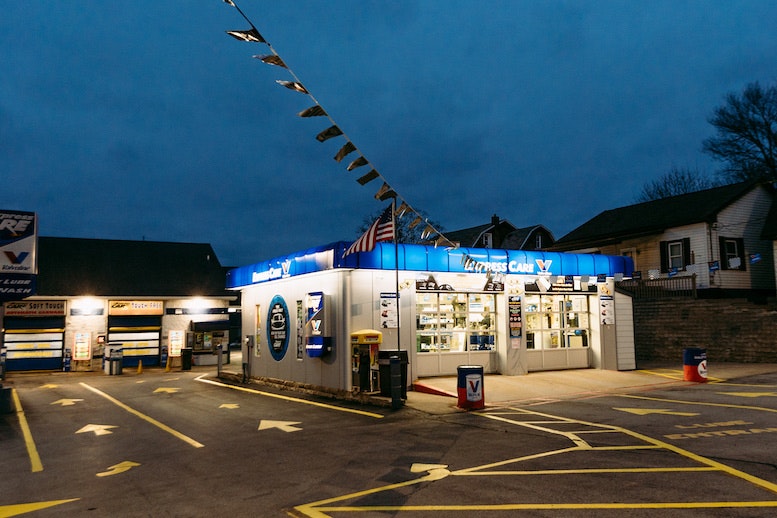 1672950077060 Frenchak4