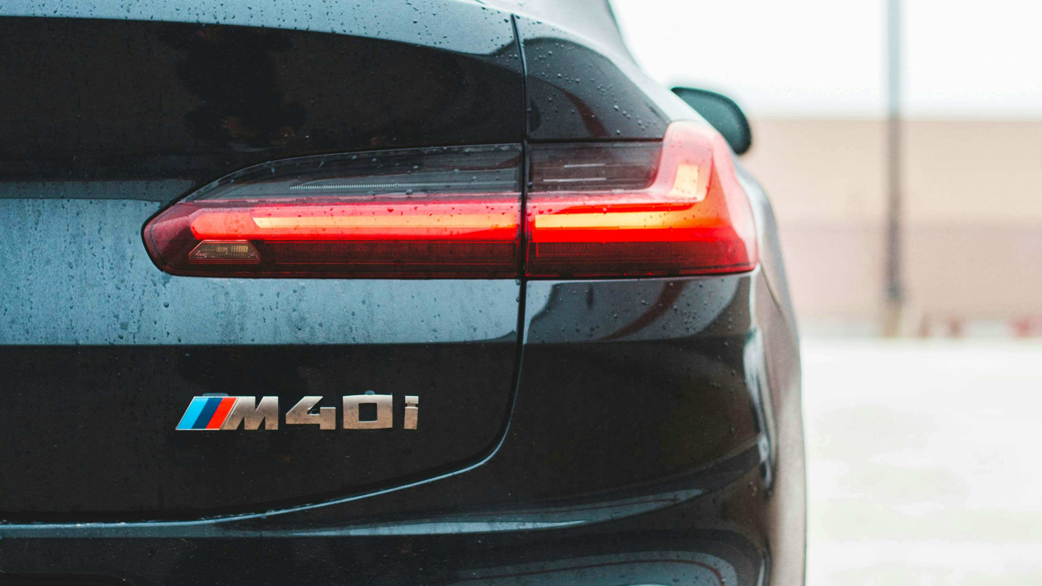 67ea1669ee5169f1a76c722c Bmw X4 M40i