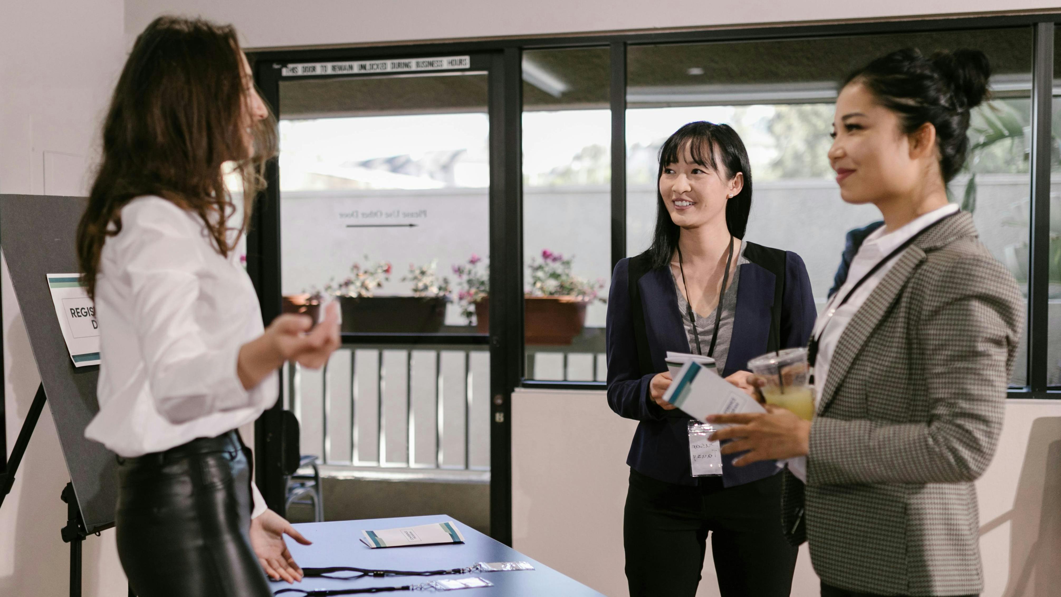 6902e8e6bf7b80e91df93c8b Pexelsrdne7648057