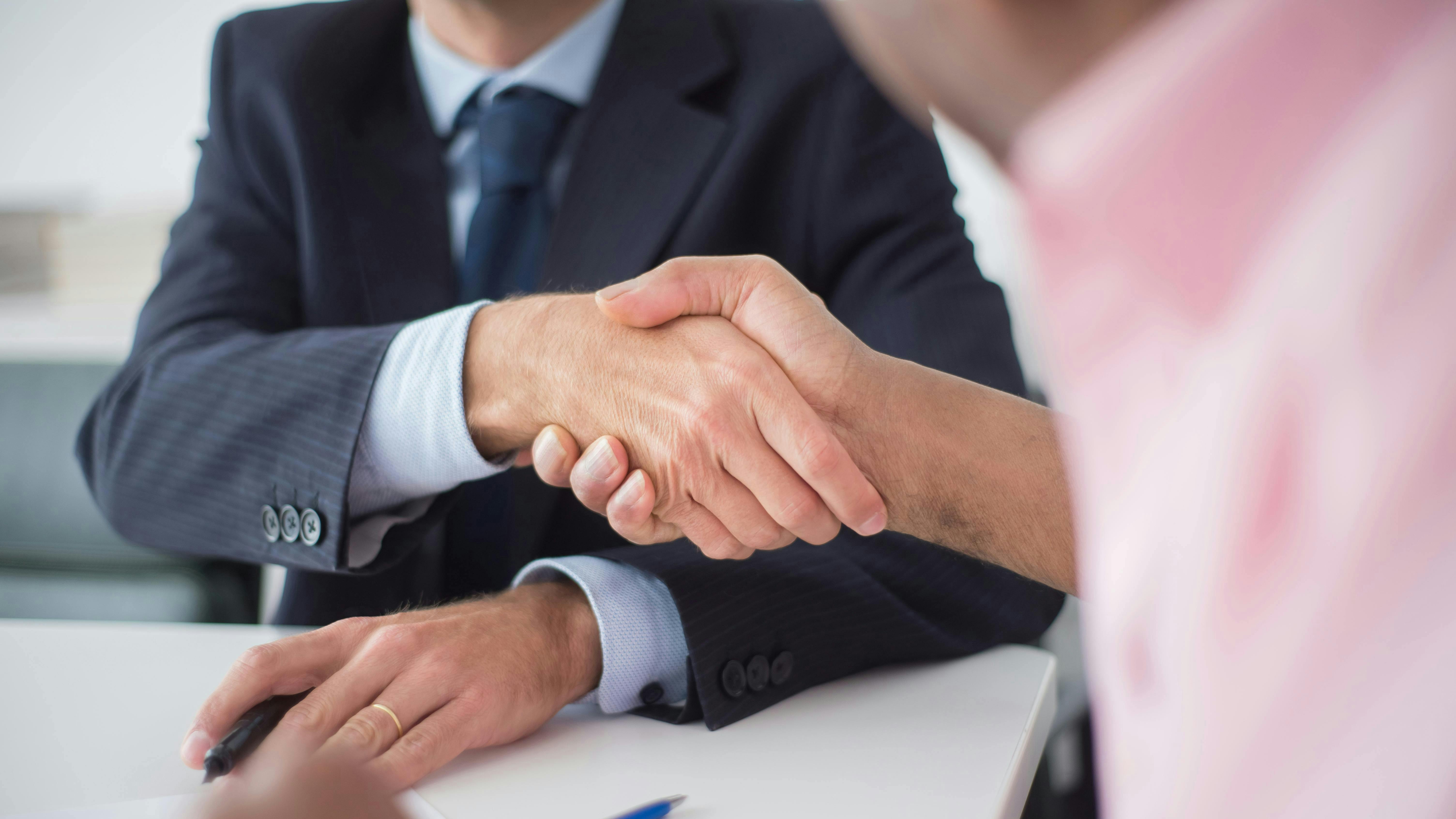 697c49de5941acc84aee864e Pexelskampus8441790