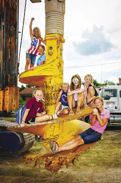 1403uogrmou1 Opt 1403uogrmou1 Opt