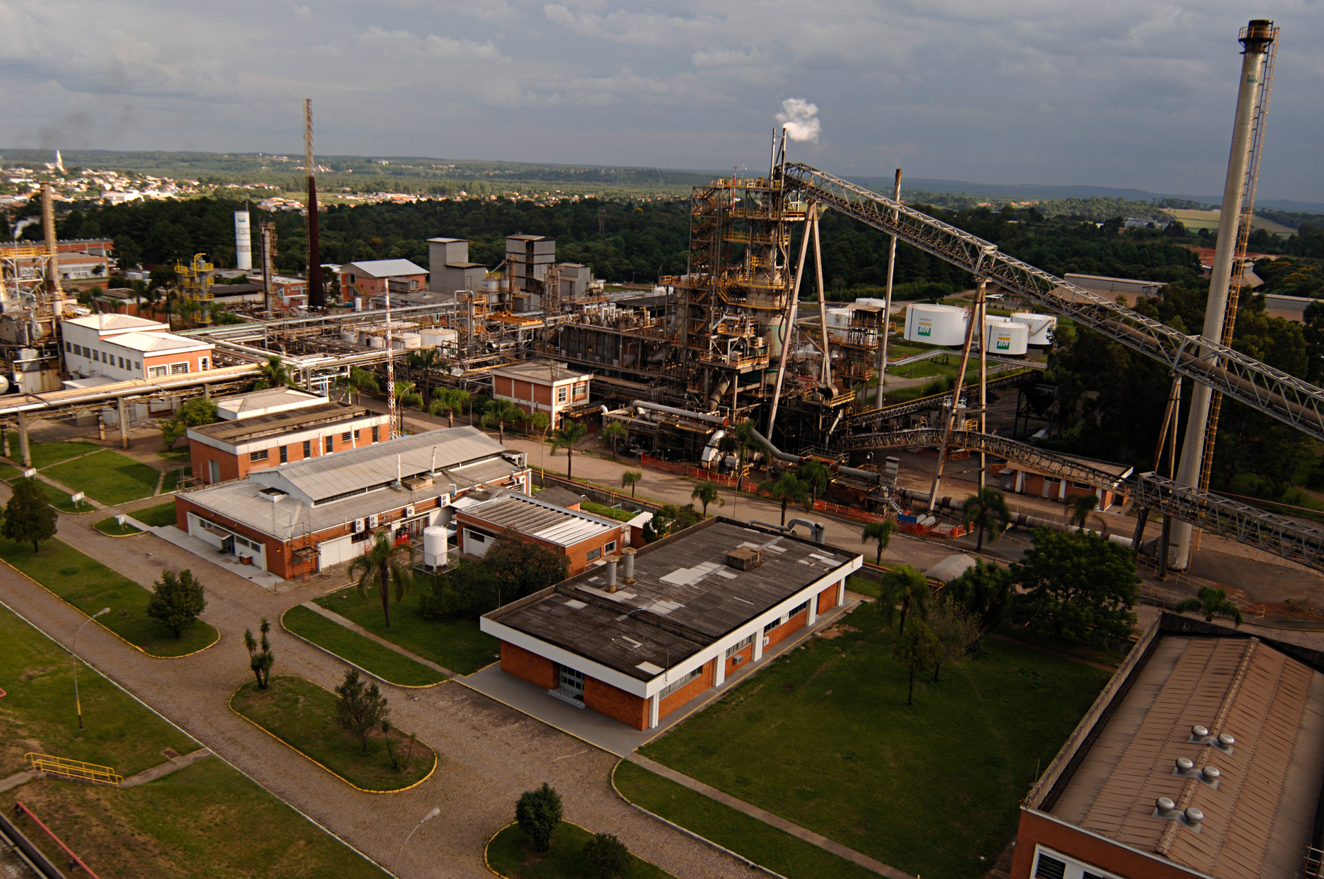 Unidade de Industrializa&ccedil;&atilde;o do Xisto (SIX) refinery.